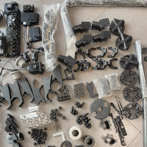 New and used parts/accessories for the full series